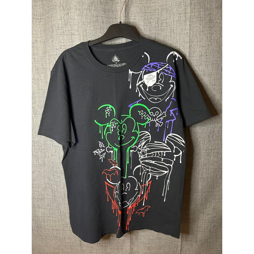 Disney Black Mickey Mouse Halloween Graffiti Short Sleeve Shirt Men's Sz. Medium
